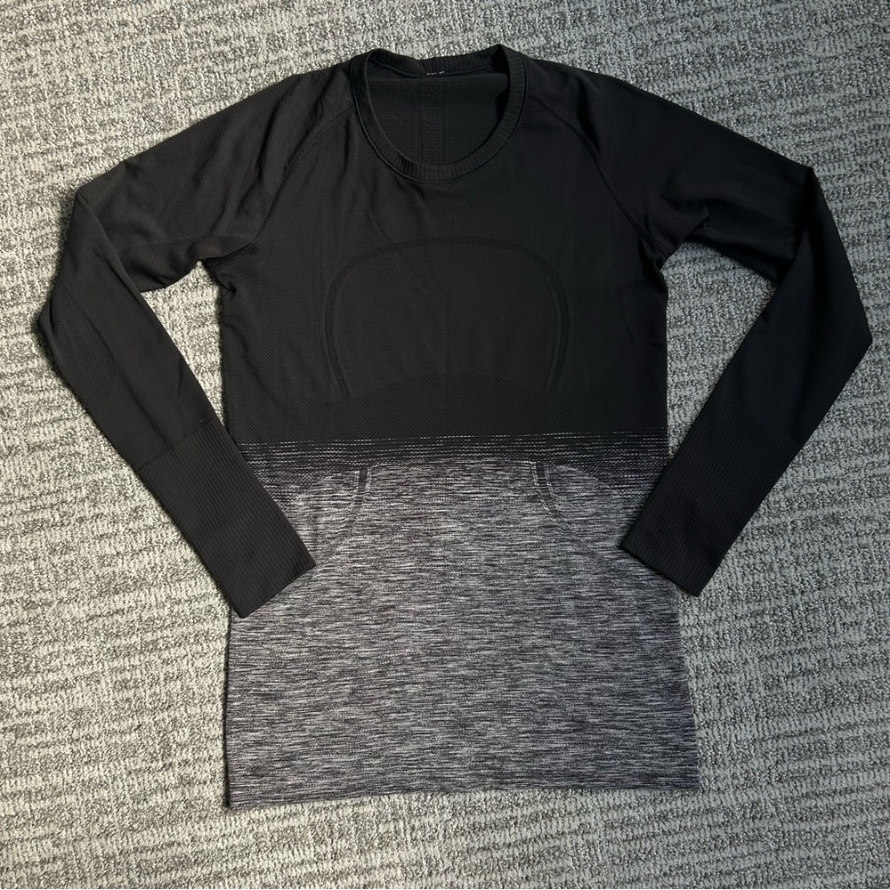 Lululemon Athletica Black and Heather Gray Swiftly Tech Long Sleeve Ombré